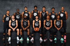 勒布朗·詹姆斯NBA篮球生涯：湖人传奇球星1567场辉煌足迹